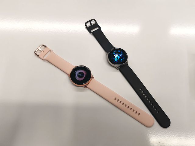 can canh bo do choi galaxy watch active va galaxy buds tai viet nam