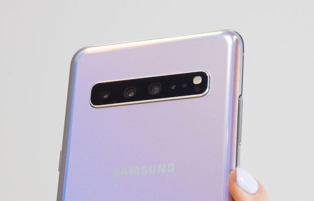 samsung trinh dien smartphone 5g dau tien tai mwc 2019