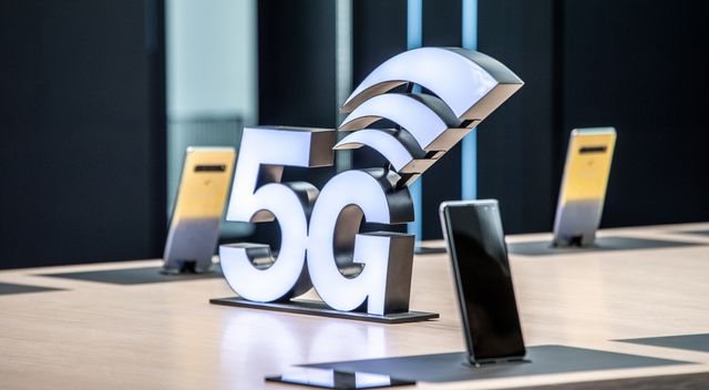 samsung trinh dien smartphone 5g dau tien tai mwc 2019