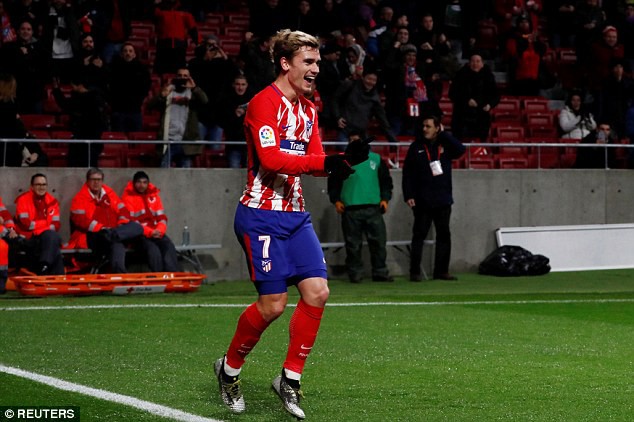 griezmann ghi 4 ban atletico chi con kem barcelona 4 diem