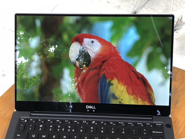 dell chinh thuc ban mau laptop xps 13 2018 tai viet nam gia 45 trieu dong