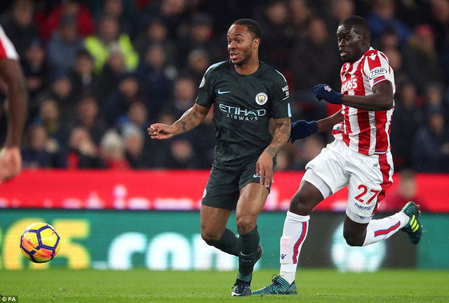 stoke 0 2 man city silva thang hoa ruc ro