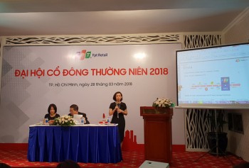 Thị trường di động bớt màu mỡ, FPT chuyển sang bán thuốc