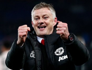 Mức lương của HLV Solskjaer không bằng một nửa Mourinho