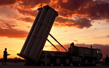 Người dân Hàn Quốc đụng độ với cảnh sát, phản đối triển khai THAAD