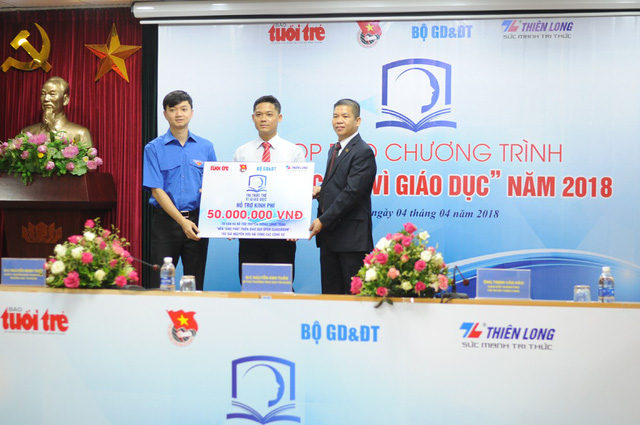 ung dung nhieu cong trinh tri thuc tre vi giao duc vao thuc tien