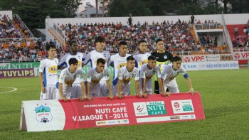 Bầu Đức chưa nói chuyện bỏ V-League với các cầu thủ HA Gia Lai