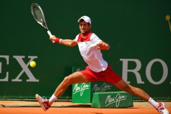 Djokovic sớm thành khán giả ở Monte Carlo