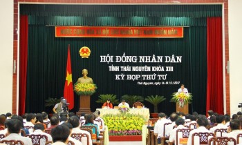 Ngày làm việc thứ nhất, Kỳ họp thứ 4, HĐND tỉnh: Nghe 27 báo cáo, tờ trình