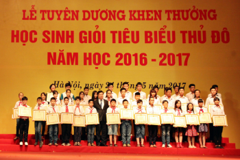 Tuyên dương 1.020 học sinh giỏi Thủ đô tiêu biểu