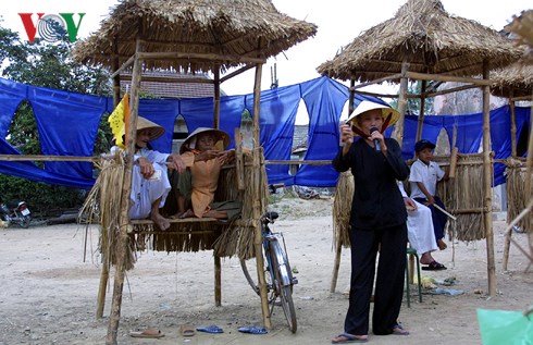 ve hoi an vui hoi bai choi