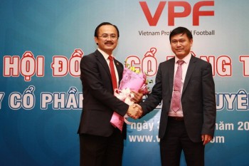 Bầu Tú xin lỗi Phó ban trọng tài Dương Văn Hiền vì “vượt thẩm quyền”