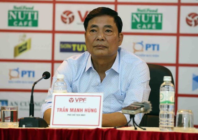 ong tran manh hung tu chuc giam ap luc cho vpf va cho v league