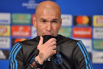 Zidane không muốn so sánh C.Ronaldo với Salah