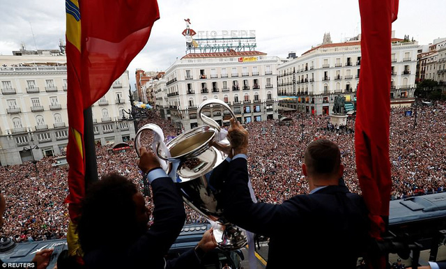 bien nguoi chao don real madrid sau chuc vo dich champions league