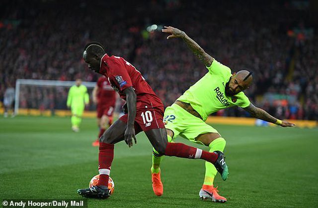 liverpool 4 0 barcelona cu soc lon tai anfield