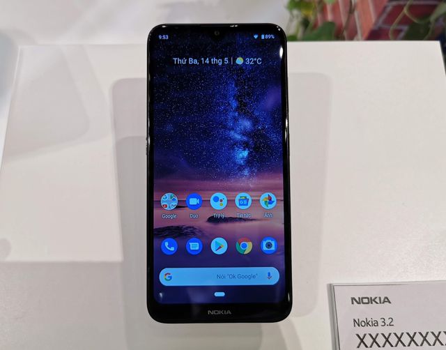 Nokia mang smartphone pin 2 ngày về Việt Nam, giá từ 2,9 triệu đồng