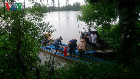 vinh long sat lo nghiem trong chinh quyen van cap phep khai thac cat