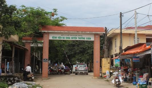 Cách hết chức vụ trong Đảng đối với phó giám đốc quan hệ bất chính