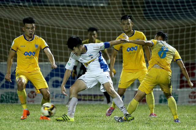 dai chien ha noi than quang ninh o vong 13 v league