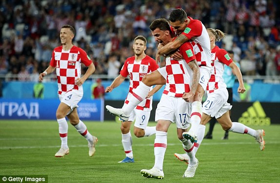 croatia 2 0 nigeria modric lap cong