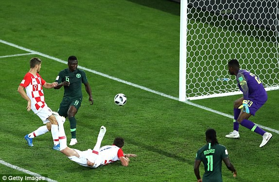 croatia 2 0 nigeria modric lap cong