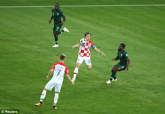 croatia 2 0 nigeria modric lap cong