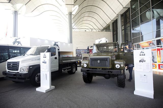 vinfast va mitsubishi cuu thua cho vietnam autoexpo 2019 tai ha noi