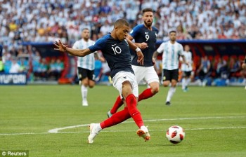 Pháp 4-3 Argentina: Mbappe lập cú đúp