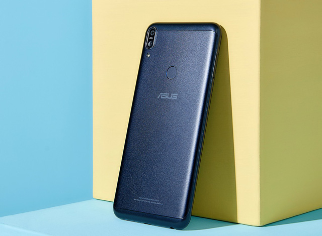 asus the he zenfone 5z moi ve viet nam gia len den 125 trieu dong