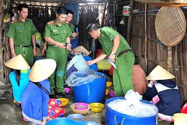 Nghiêm cấm tự ý kiểm tra vấn đề môi trường, an toàn thực phẩm