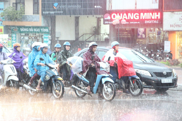 bac bo va mien trung tiep tuc co mua lon