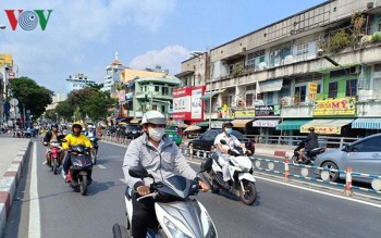 Dự báo thời tiết hôm nay: Miền Bắc, miền Trung vẫn nắng nóng gay gắt