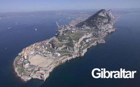 tay ban nha bo yeu sach dua chu quyen dao gibraltar de dam phan brexit