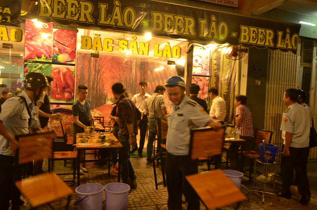 Ông Đoàn Ngọc Hải tiếp tục ra quân dẹp vỉa hè sau 4 tháng tạm dừng ong doan ngoc hai tiep tuc ra quan dep via he sau 4 thang tam dung