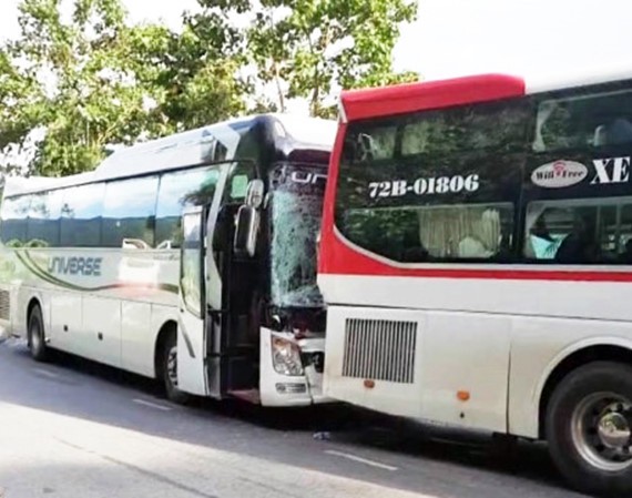 co hay khong chuyen xe khach diu nhau de tranh tai nan tham khoc