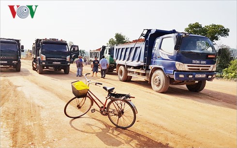 vi sao cao toc da nang quang ngai lai lui ngay thong xe