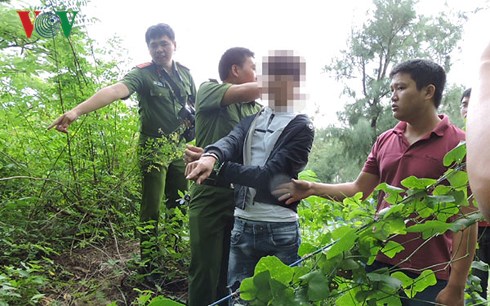 khoi to thieu nien 15 tuoi dung sung gia cuop ngan hang o vung tau