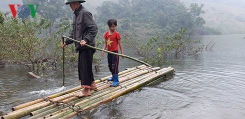 Mưa lớn hàng trăm ha lúa ngô tại Tả Phình chìm trong biển nước