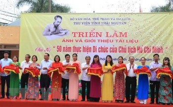 Giới thiệu nhiều bức ảnh tư liệu quý giá về Chủ tịch Hồ Chí Minh