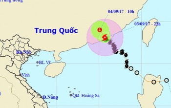 Bão số 8 không vào Việt Nam, miền Trung nắng nóng diện rộng