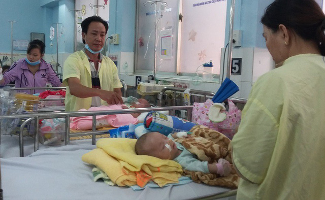 Bệnh sởi tăng đột biến, trẻ cần được chủng ngừa benh soi tang dot bien tre can duoc chung ngua