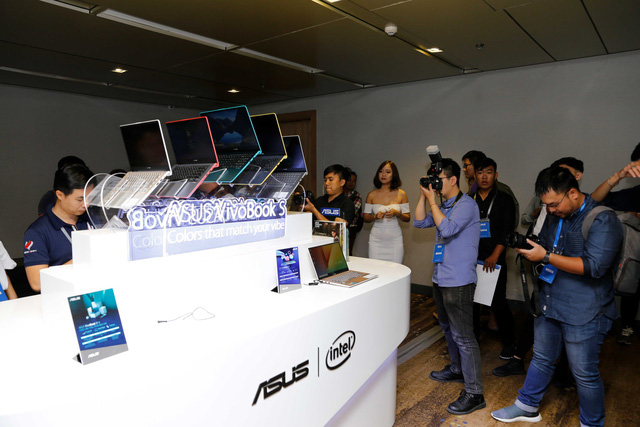 asus tung loat laptop mau me danh cho sinh vien tai viet nam