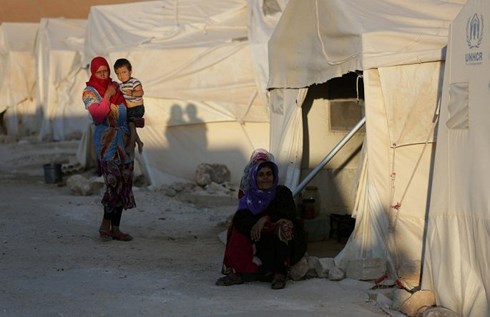 Hơn 30.000 người Syria tháo chạy khỏi Idlib