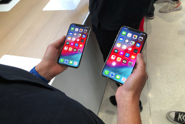 iphone xs max se duoc ban tai viet nam tu cuoi thang 10 gia len den 43 trieu dong