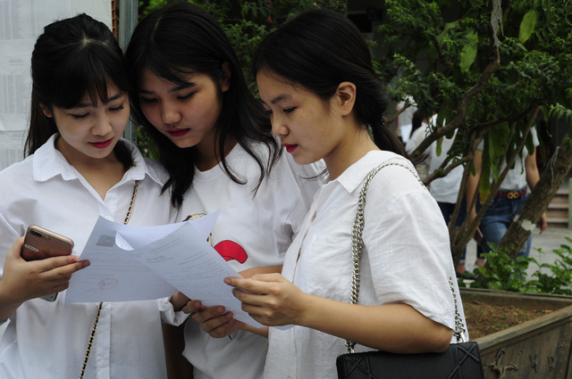 chong gian lan thi cu de xuat co phach cho bai thi trac nghiem