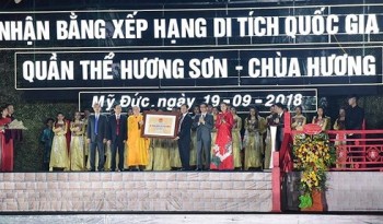 Chùa Hương đón Bằng xếp hạng di tích Quốc gia đặc biệt