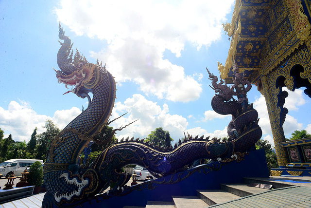 Mê mẩn trước ngôi đền xanh biếc, trăm năm tuổi me man truoc ngoi den xanh biec tram nam tuoi