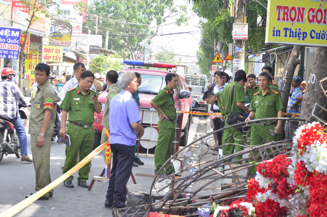 roi nuoc mat vi khong cuu duoc 3 nan nhan trong can nha chay