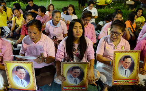 suc khoe nha vua adulyadej chuyen bien xau dan thai lan lo lang